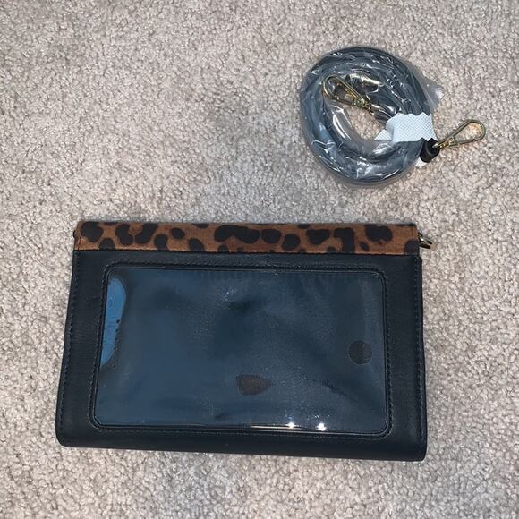 Save The Girls Leopard Black Chic Purse with Easy Cell Phone Touch Access NEW - Picture 2 of 7